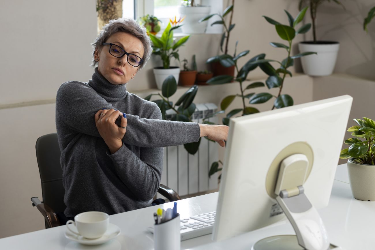 Ergonomia pracy przy komputerze – zadbaj o zdrowie przed ekranem